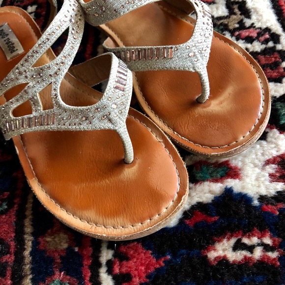 Not Rated | Rose Gold Sandals - Picture 2 of 4